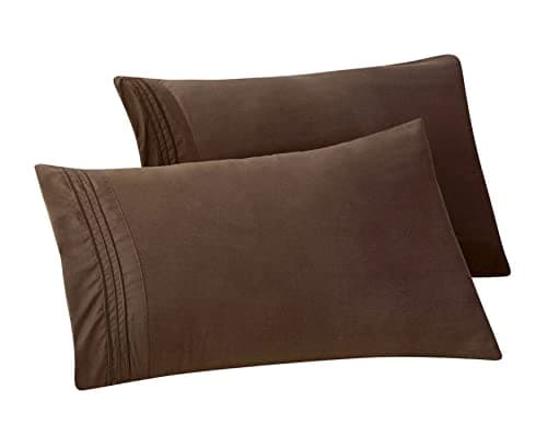Elegant Comfort Solid Pillowcases 1500 Premium Hotel Quality Microfiber - Smooth Weave, Wrinkle and Stain Resistant, Easy Slip-On, 2-Piece Set, Standard/Queen Pillowcase, Brown