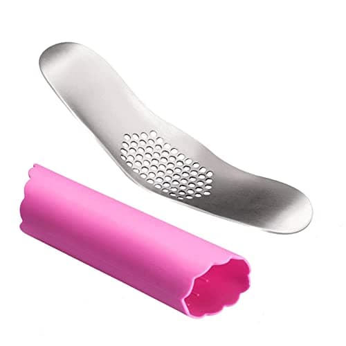Fu Store Garlic Press 304 Stainless Steel Garlic Rocker Mincer Food Grade with Silicone Peeler Garlics, Color Random Peeler