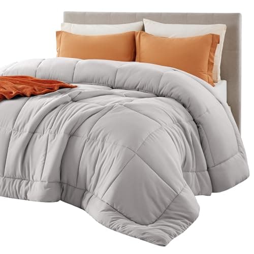 Bedsure Comforter Duvet Insert - Quilted Comforters Full Size, All Season Duvet, GentleSoft Down Alternative Bedding, with 8 Tabs, Gifts for Women/Men, Light Grey, Full 86 x 82 Inches
