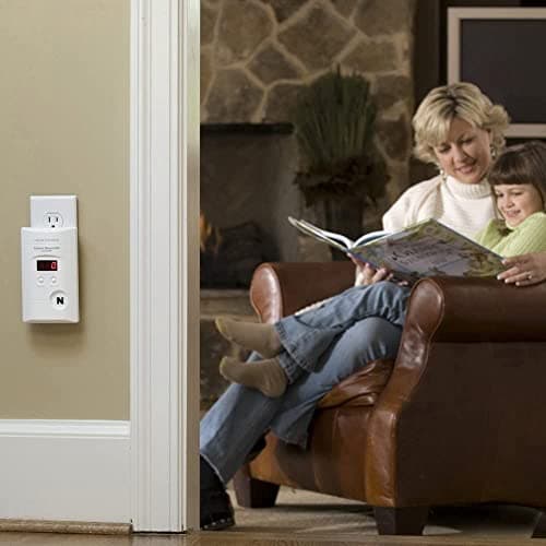 Kidde Carbon Monoxide Detector, Plug In Wall with 9-Volt Battery Backup, Digital LED Display - 2 Pack 5