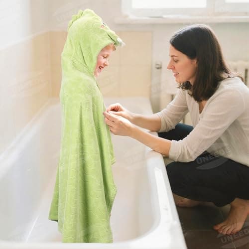 UNEEDE Green Dinosaur Bath Hooded Towel for Kids,Extra Soft and Fast Drying Poncho for Toddlers Age 3-10,Kids Beach Hooded Towel Polyester Size 31 x 47 in,Machine Washable Poncho for Bath Beach Pool 7