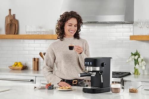 Gourmia 15-Bar Espresso Maker with Powerful Frothing Wand with 1.2L Removable Water Reservoir, Black 5