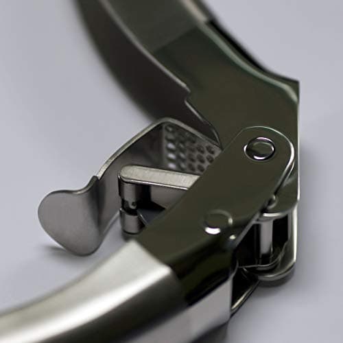 MANNKITCHEN Stainless Steel Garlic Press, Heavy Duty Professional Grade Double Lever-Assisted Garlic Mincer with High Capacity Reservoir - Easy to Clean and Rust Free Garlic Crusher 6