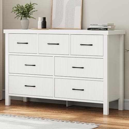 Jocoevol Fluted White 7 Drawers Dresser for Bedroom, Modern Chest of Drawers with Metal Handles, Wood Storage Dresser with Deep Drawers for Living Room, Hallway