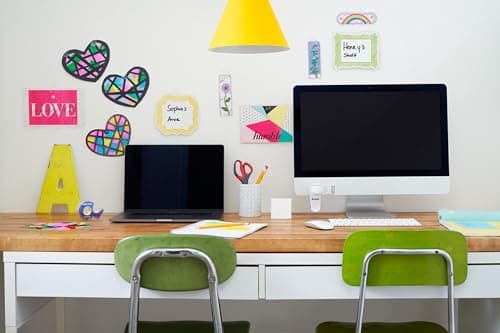 Scotch Desktop Tape Dispenser, White, Great for Gift Wrapping, 1 Dispenser (C19-CLIP-W-CCW) 5