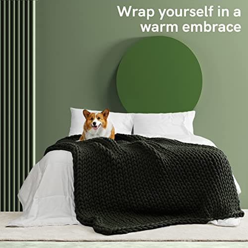 YnM Weighted Blanket, Handmade Chunky Knitted Design, Soft and Cozy, Temperature Regulating and Breathable, Machine Washable Throw for Sleep or Home Decor (Forest Green, 50x60 Inch, 10lbs) 3