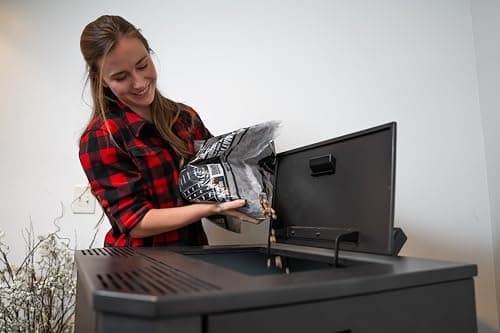 Comfortbilt HP42-Alpine Modern Pellet Stove 2800 SQFT Heating 120 Hopper EPA Cert 7