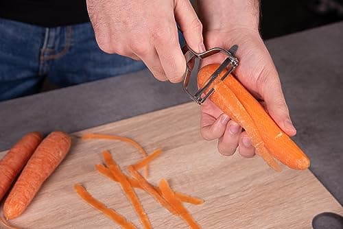 ARCOS Professional Chrome-Plated Peeler for Fruits and Vegetables. 5.5 Inch Stainless Steel Kitchen Tool for Precise Cutting. Chef's Gadget with Ergonomic Design. Silver Color 7