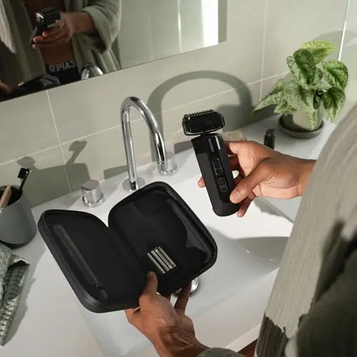 MANSCAPED® The Chairman™ PRO Men’s Electric Foil Face Shaver - Two Interchangeable Blade Heads, SkinSafe® Four-Blade Foil & Stubble Trimmer, USB-C Wireless Compatible Charging, Gentle on Neck 7