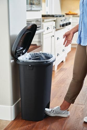 Rubbermaid Classic Step-On Trash Can with Lid, 13-Gallon, Black, Easy Clean Wastebasket for Home/Kitchen/Bedroom/Office/Garage 5
