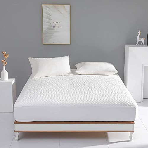 King Size Waterproof Mattress Protector Fitted Mattress Pad Cover with Deep Pocket Up to 18'' 7