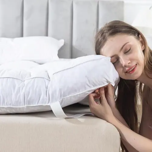 WhatsBedding Memory Foam Mattress Topper, Pressure-Relieving Cooling Mattress Pad with Secure Strap Design for Back Pain, Soft and Supportive Bed Topper