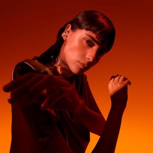 Bose Ultra Open Bluetooth Earbuds, True Wireless Earbuds with OpenAudio for Awareness, Clip On Design for Comfort, Immersive Audio, Up to 48 Hrs of Playtime + 20W Wall Charger (Sunset Iridescent) 9