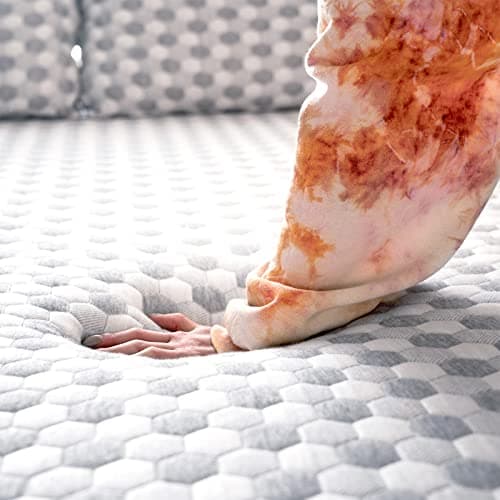 Layla Memory Foam Topper Cool, Plush, and Supportive. Just Like a Memory Foam Topper Should be. 2”-Thick Copper-Gel Infused Memory Foam Mattress pad (Original, Queen)