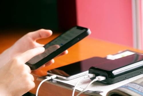 Energizer USB-C Portable Charger, 20000 mAh Power Bank Fast Charging Lightweight Battery Pack Compatible with Android/iPhone 15 16 Plus Pro Max/iPad Tablet and etc_UE20011PQ 2