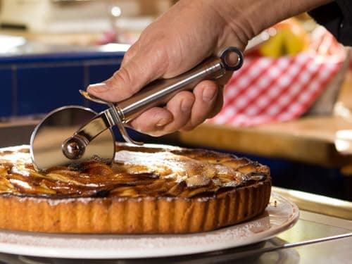 Rösle 12718 Stainless Steel Round-Handle Pizza Cutter Wheel with Thumb Leverage 7.9 in. 3