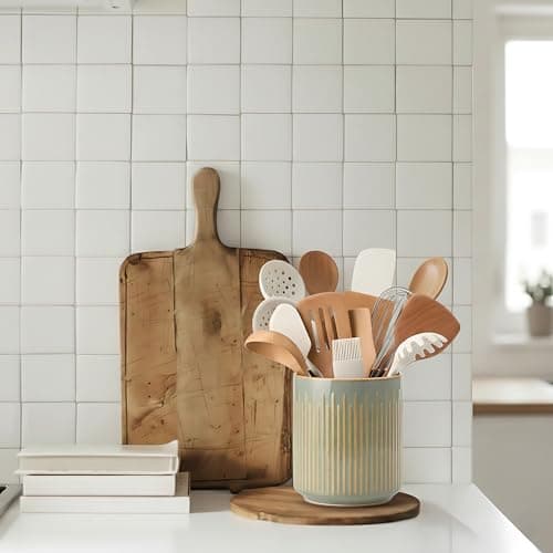 JIEMEI HOME Kitchen Utensil Holder, Ceramic Stable Utensil Crock for Countertop, 7.2" Large Utensil Organizer with Cork Mat, Removable Bamboo Divider for Kitchen Décor and Accessories, Green 7