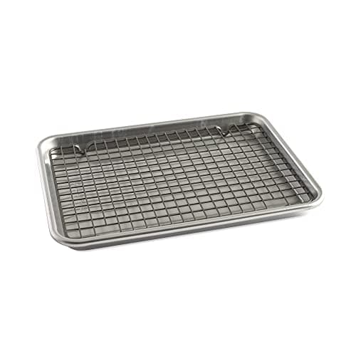 Nordic Ware Naturals® Quarter Sheet with Oven-Safe Nonstick Grid 6