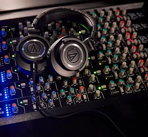 Audio-Technica ATH-M50X Professional Studio Monitor Headphones, Black, Professional Grade, Critically Acclaimed, with Detachable Cable 15