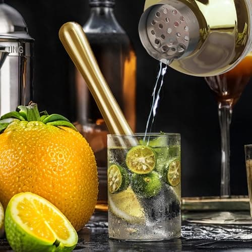 FayuuGem Glass Cocktail Shaker, Martini Shaker with Strainer for Bars, Whiskey, Cocktails 17oz (Gold) 5