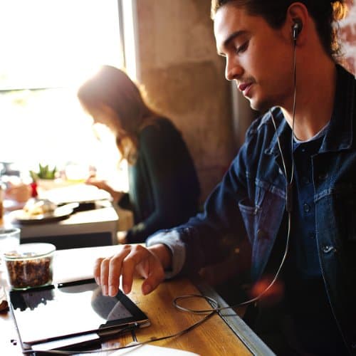 Bose QuietComfort 20i Acoustic Noise Cancelling Headphones 10