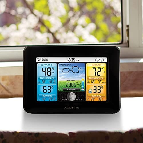 AcuRite Wireless Home Weather Station with Color Display, Indoor Outdoor Thermometer and Temperature Sensor (02077M) 5