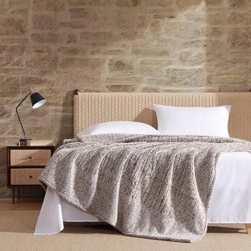 Eddie Bauer - Full Size Heated Blanket, Ultra-Soft Rib Plush Bedding with Solid Sherpa Reverse, Throw Blanket with 10 Heat Settings & Auto Shut-Off (Lookout Mountain Brown)