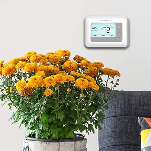 Honeywell Home RENEWRTH7560E 7-Day Programmable Thermostat (Renewed) 7