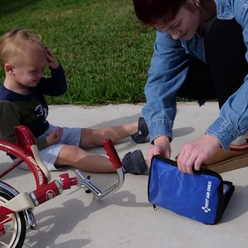 First Aid Only 298 Piece All-Purpose Emergency First Aid Kit for Home, Office, Car, Apartment, Dorm, and Camping, Travel-Friendly Compact Pouch Fits in Backpacks, Suitcases, Cabinets, and Drawers 8