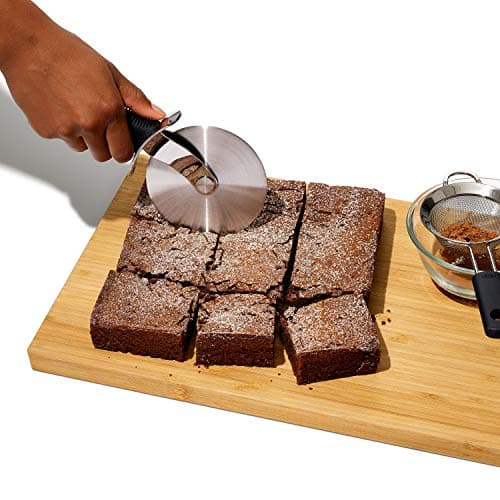 OXO Good Grips NEW Large 4-Inch Pizza Wheel and Cutter 8