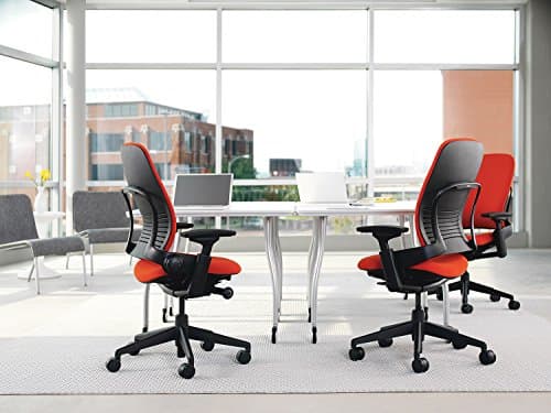 Steelcase Leap Office Chair - Seven Points of Adjustability - Ergonomic Back Support Chair - Lumbar Support - 4D Adjustable Arms - Black Frame - Onyx 5