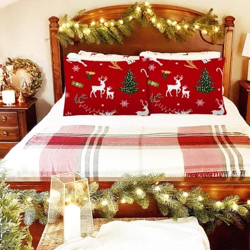 YIYEA Christmas Standard Pillow Cases Set of 2, Ultra Soft Double Brushed Microfiber Pillowcases Standard, Christmas Bed Pillow Covers, Fade Resistant, Easy Slip-On (20"x26") 7