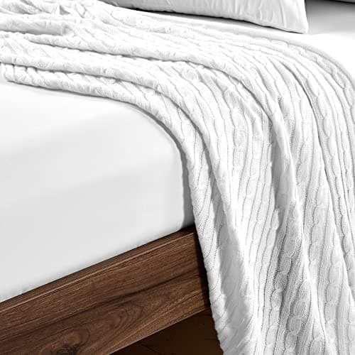 FreshCulture Queen Fitted Sheets, Bulk Pack of 6, Deep Pocket, Soft Microfiber Bottom Sheets for Home, Salons, Hotels, Queen Size Fitted Sheets Only (White) 5