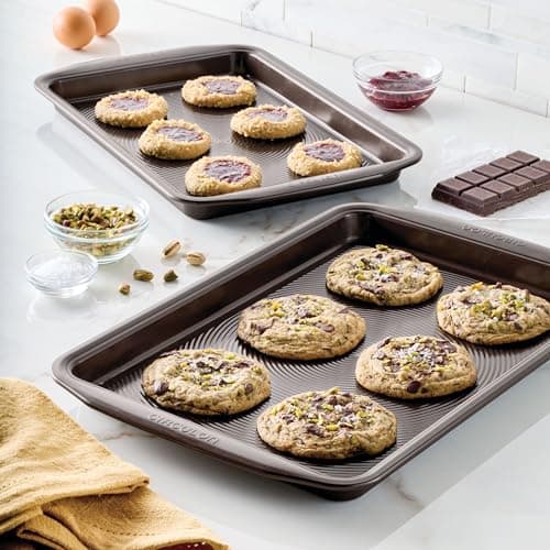 Circulon Nonstick Bakeware Set with Nonstick Cookie Sheets / Baking Sheets - 2 Piece, Chocolate Brown , Set (9" x 13" & 10" x 15") 7