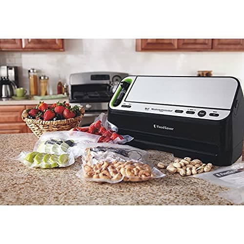 FoodSaver V4400 2-in-1 Vacuum Sealer Machine with Automatic Vacuum Sealer Bag Detection and Starter Kit 7
