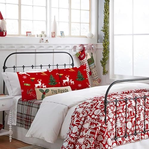 YIYEA Christmas Standard Pillow Cases Set of 2, Ultra Soft Double Brushed Microfiber Pillowcases Standard, Christmas Bed Pillow Covers, Fade Resistant, Easy Slip-On (20"x26") 6