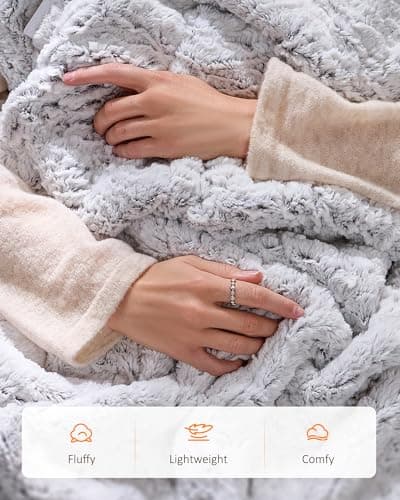 Yokimisu Electric Blanket Heated Twin 62"x84", Bed Blanket Clearance with 9 Heat Levels & 1-10H Timer, Silky Faux Fur, Fluffy Cozy Machine Washable Bedding, Gifts for Mom Dad (Brushed White) 5