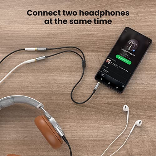 UGREEN Headphone Splitter 3.5mm Audio Stereo Y Splitter Aux Extension Cable Male to Female Dual Headphone Jack Adapter for Earphone Compatible with Switch 2/PS4/PS5 iPhone iPad, Tablet, Laptop, 7.87" 9