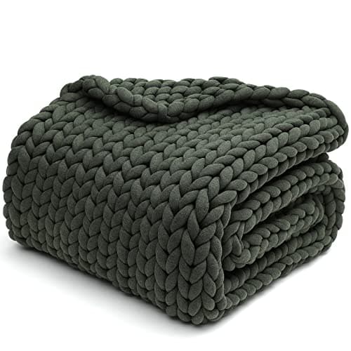 YnM Weighted Blanket, Handmade Chunky Knitted Design, Soft and Cozy, Temperature Regulating and Breathable, Machine Washable Throw for Sleep or Home Decor (Forest Green, 50x60 Inch, 10lbs)