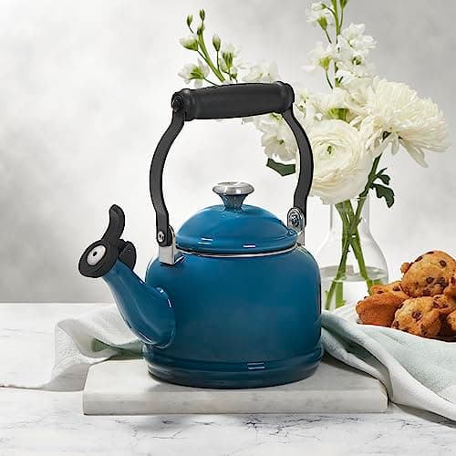 Le Creuset Enamel On Steel Demi Tea Kettle with Metal Finishes, 1.25 qt., Marseille 7