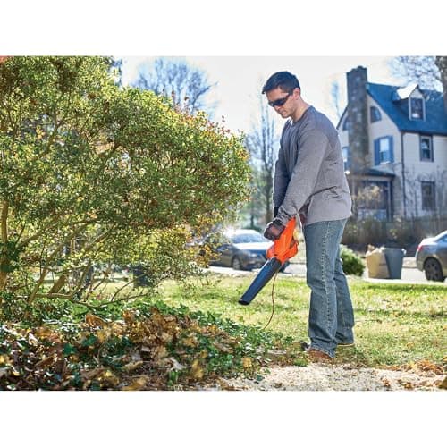 BLACK+DECKER Electric Leaf Blower, Handheld Blowers for Lawn Care, Lightweight, 180 MPH 180 CFM, 7-Amp, Corded (LB700) 12