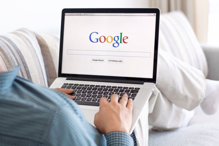 How Many Google Searches per Day in 2024? (New Stats)