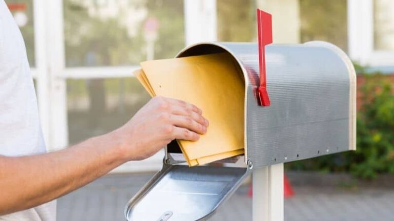Does USPS Reliably Forward IRS and Government Mail After You Move in 2024?