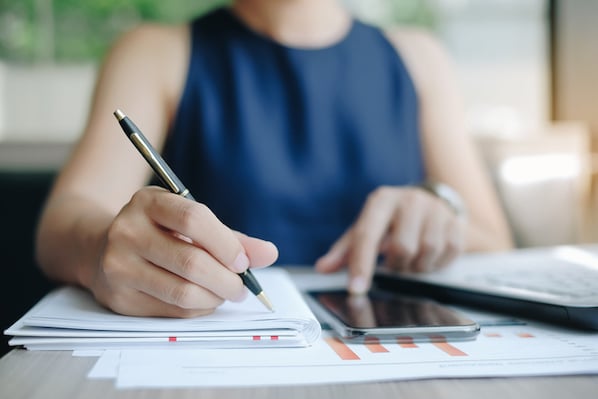 How Much Should You Really Spend on Digital Advertising in 2024?